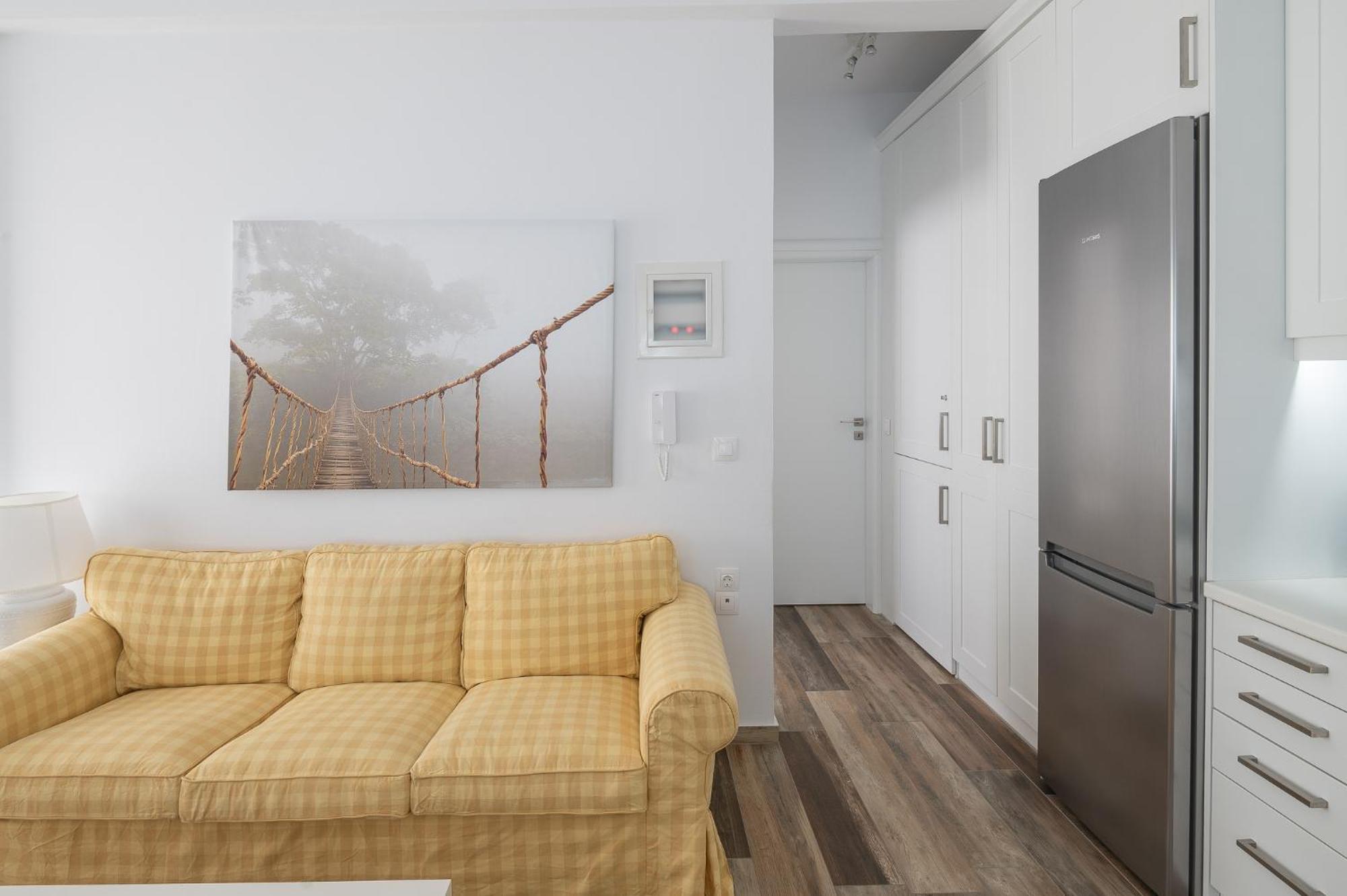 Pouletis Family Apartments - Akroyali Seaview Getaways Каламата Номер фото